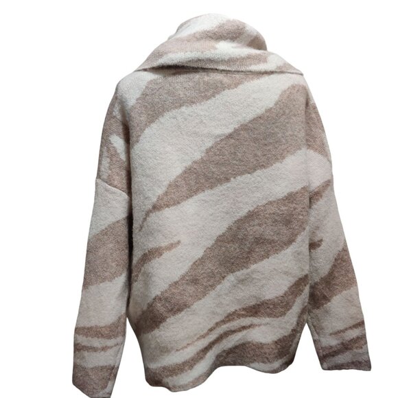 Debut XS Beige Cream Zebra Print Oversized Cowl Neck Sweater Textured Knit Cute - Picture 4 of 12